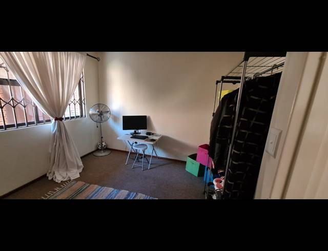 2 BEDROOM APARTMENT RENTED IN NORTH RIDING
